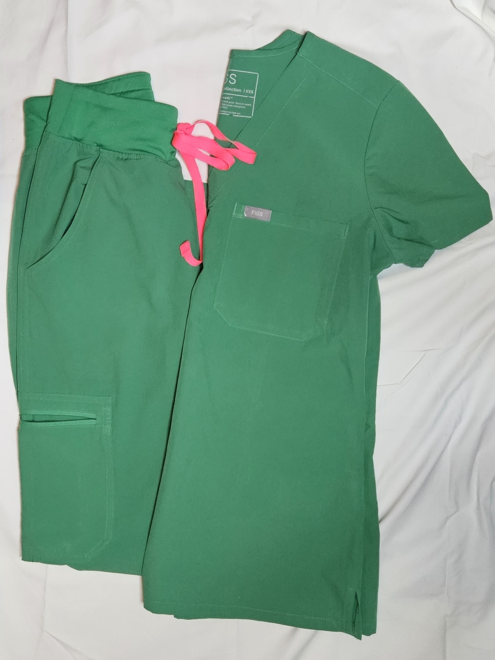 Figs Emerald Green Scrub Set with Pink Tie